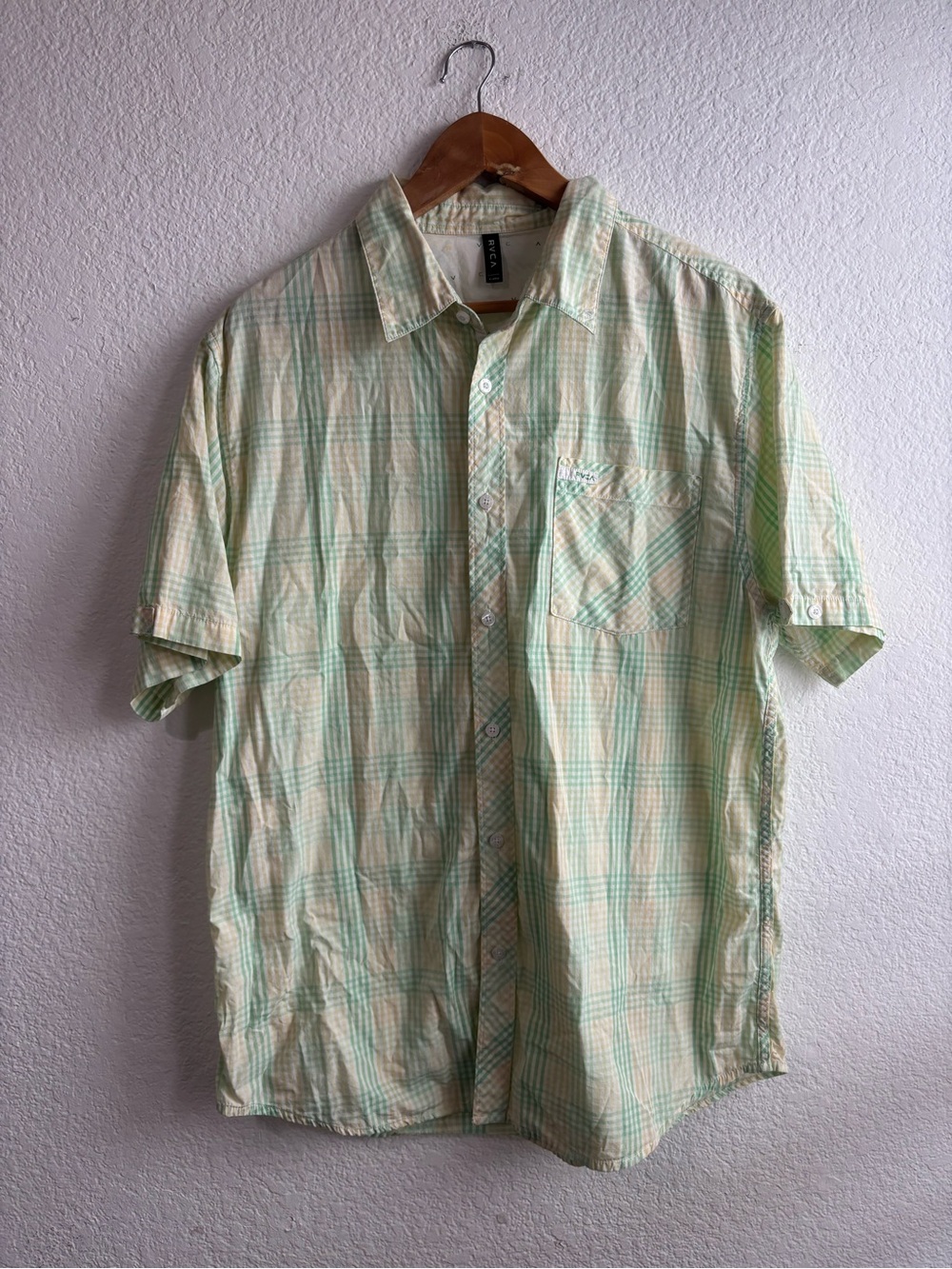 RVCA Men's Short Sleeve Plaid Button-Down Shirt Light Green Yellow